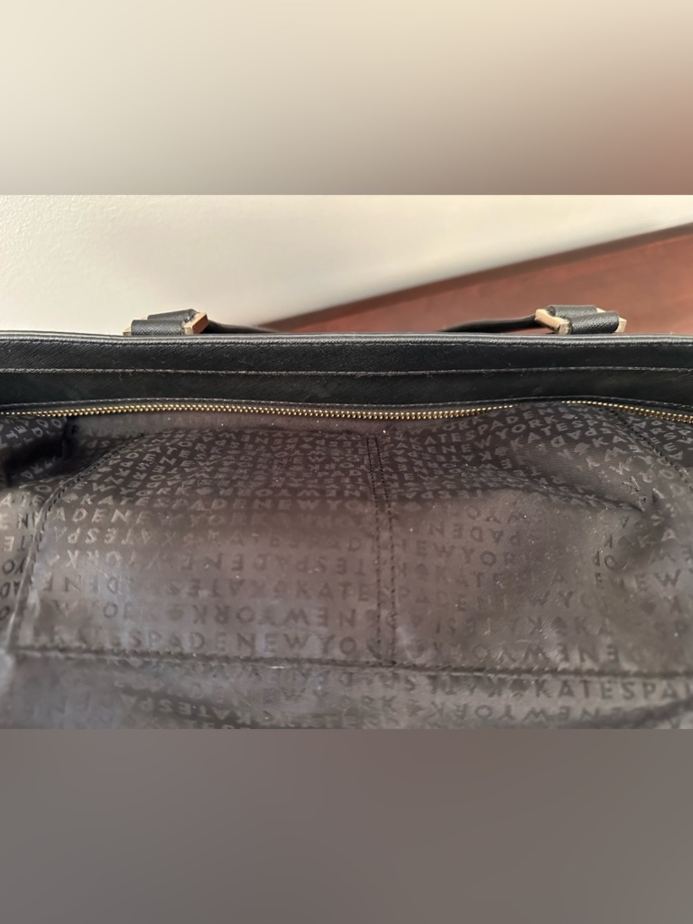 Kate Spade Newbury Lane Dally black zip close gold hardware very good condition - Picture 9 of 17